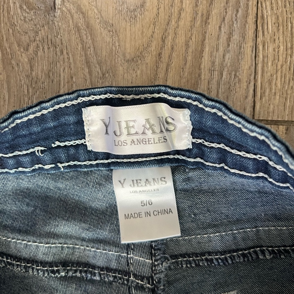 Women's Flared Blue Jeans - Picture 6 of 6